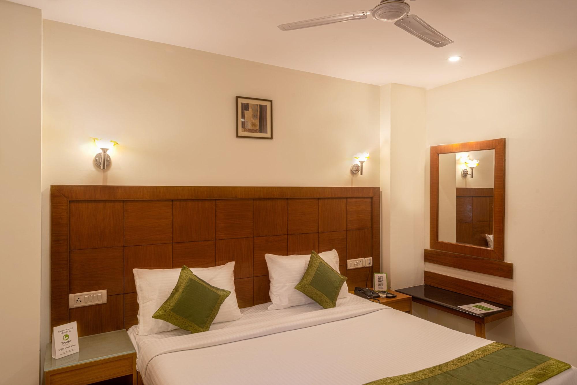 Treebo Trend Grand Plaza Nampally Hyderabad Exterior foto