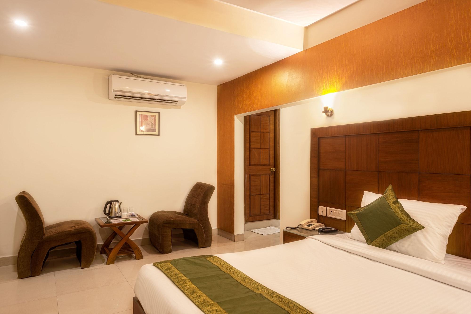 Treebo Trend Grand Plaza Nampally Hyderabad Exterior foto