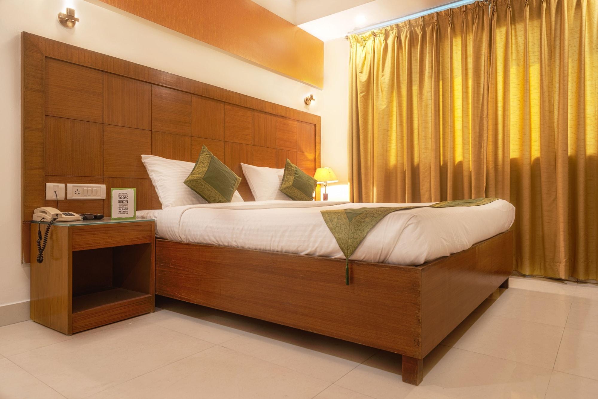 Treebo Trend Grand Plaza Nampally Hyderabad Exterior foto