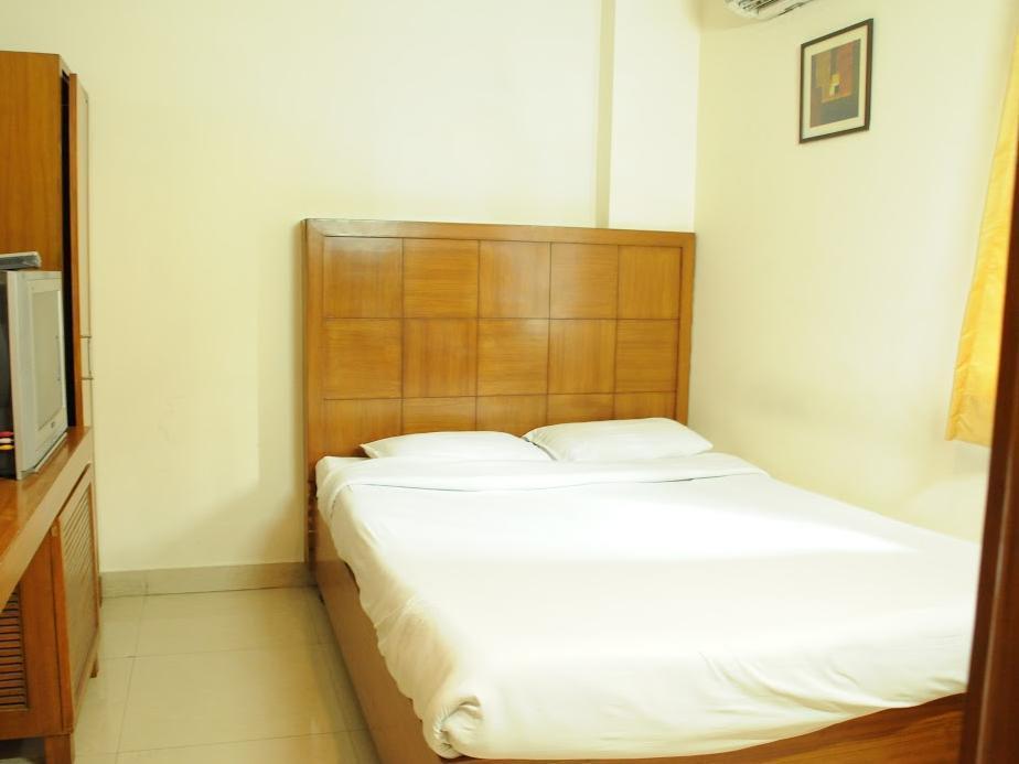 Treebo Trend Grand Plaza Nampally Hyderabad Exterior foto